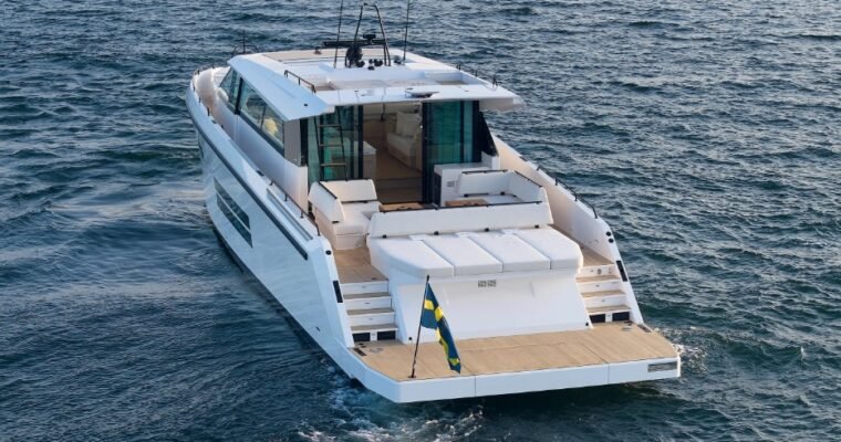 Delta 72 Yacht: Carbon-Fiber Luxury Meets High Performance